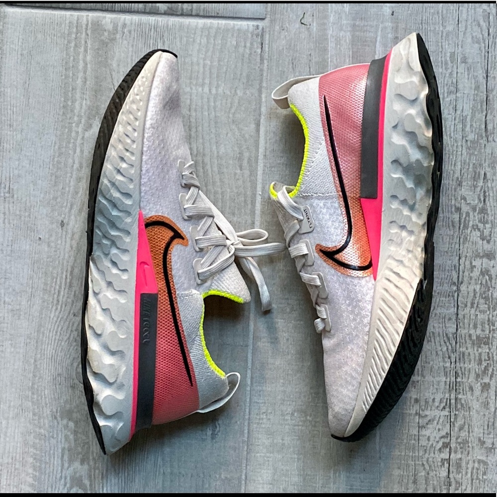 Nike WMNS React Infinity Run Flyknit
